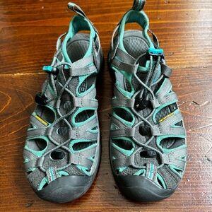 Keen Whisper Sandals Women's 7.5‎ Gray Teal Waterproof Hiking Outdoor Shoes